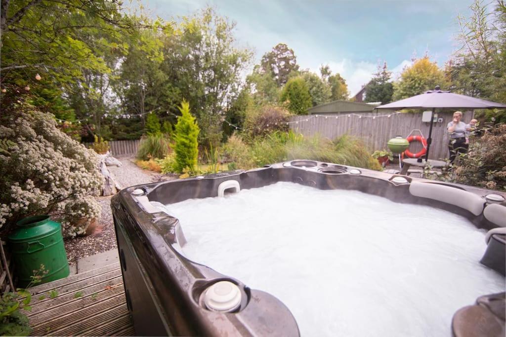 Calm Scottish Country Escape With Hot Tub Sleeps 6 Villa Инвернес Екстериор снимка